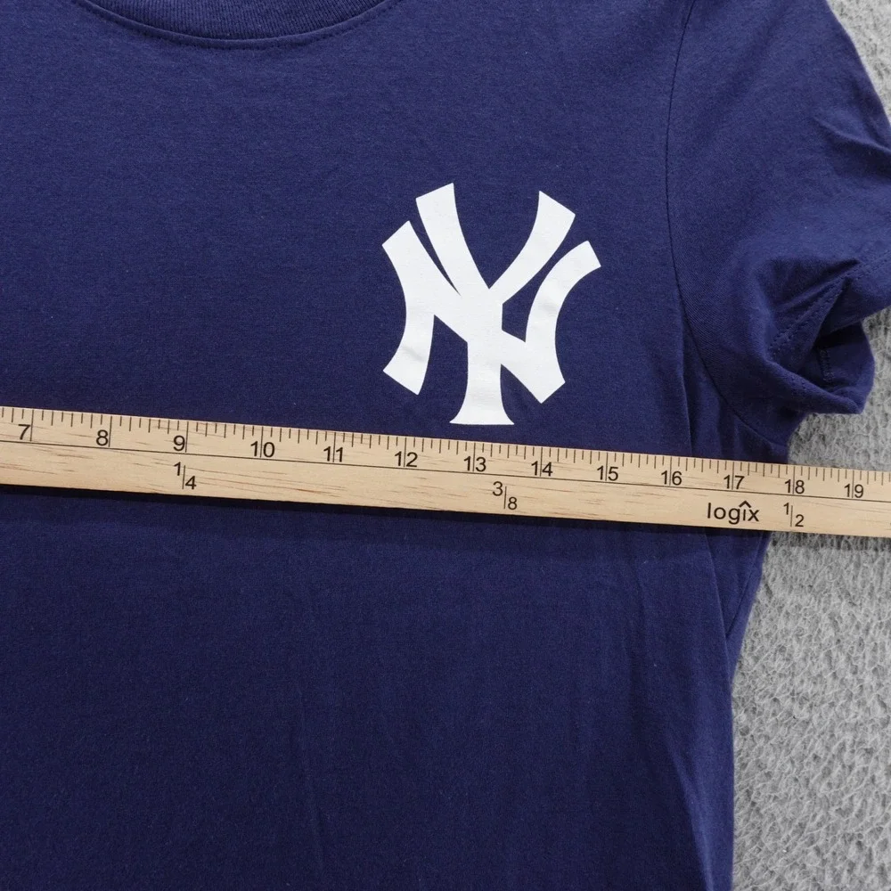The Nike Tee New York Yankees MLB TShirt Womens Size Medium DJ LeMahieu‎ NWT